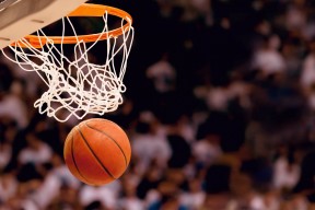 开云体育视频直播-CS_GO美国粉丝支持率持续上升，csgo在国外人气比lol高吗