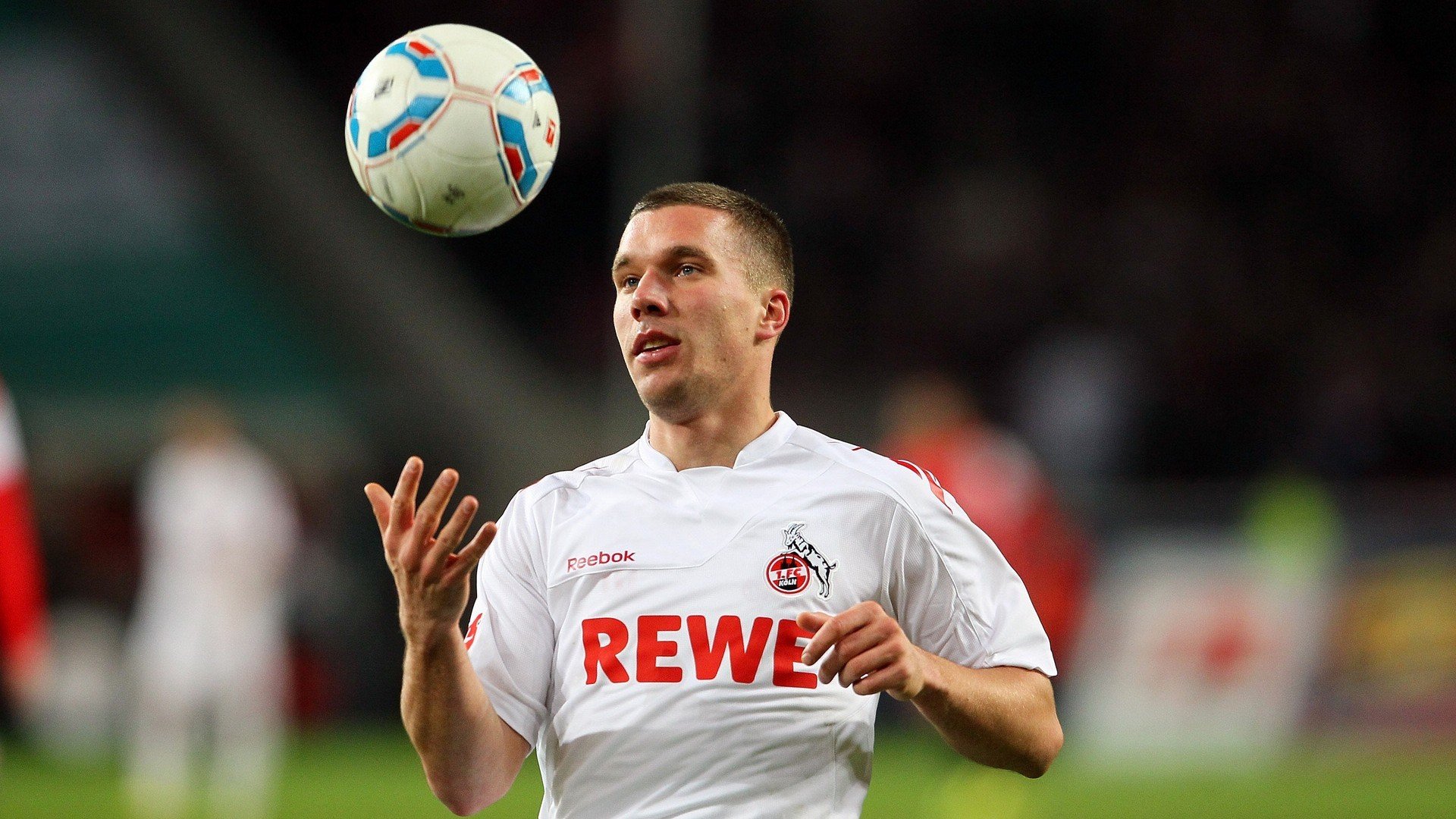 国足阵容年轻化战略收获初步成果,国足年轻队员